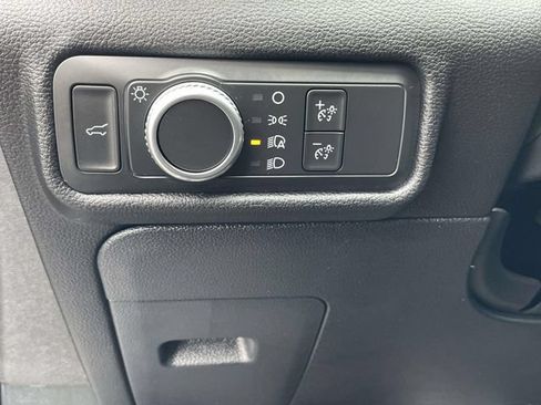 Used 2021 Ford Explorer XLT w/ Class III Trailer Tow Package AWD/4WD image 13