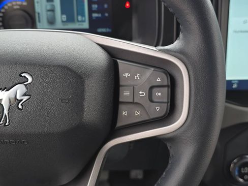 Used 2023 Ford Bronco Badlands AWD/4WD image 18