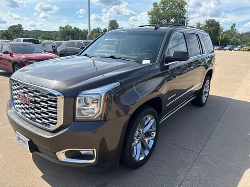 Used 2020 GMC Yukon Denali w/ Denali Ultimate Package AWD/4WD image 7