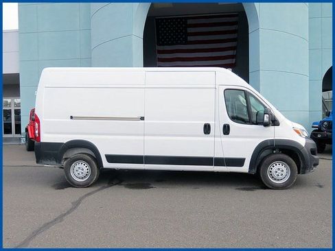New 2026 RAM ProMaster 2500 w/ Convenience Group image 2