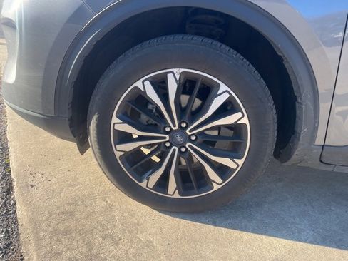 Used 2022 Ford Escape SEL w/ SEL Stealth AWD Package image 4