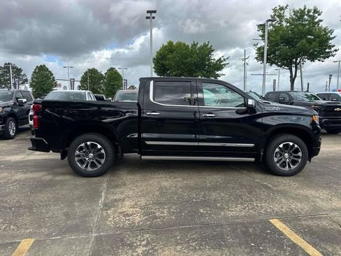 New 2026 Chevrolet Silverado 1500 High Country w/ Technology Package AWD/4WD image 9