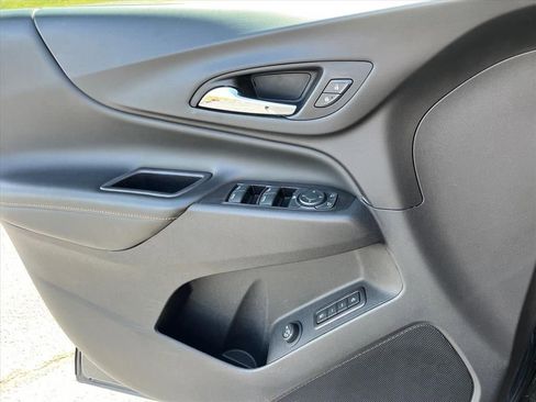 Used 2021 Chevrolet Equinox Premier FWD image 26