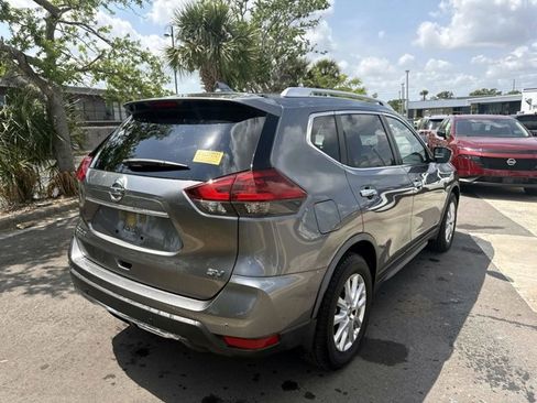 Used 2020 Nissan Rogue SV image 7