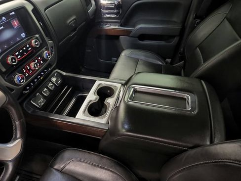 Used 2015 GMC Sierra 1500 SLT w/ SLT Crew Cab Value Package AWD/4WD image 17