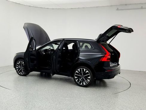 New 2026 Volvo XC60 B5 Ultra w/ Protection Package Premier image 12