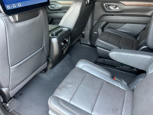 Used 2024 Chevrolet Tahoe High Country w/ Advanced Technology Package AWD/4WD image 12