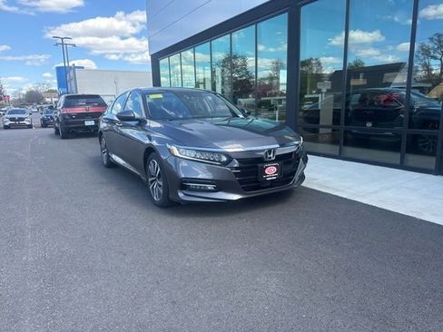 Used 2019 Honda Accord Touring image 1