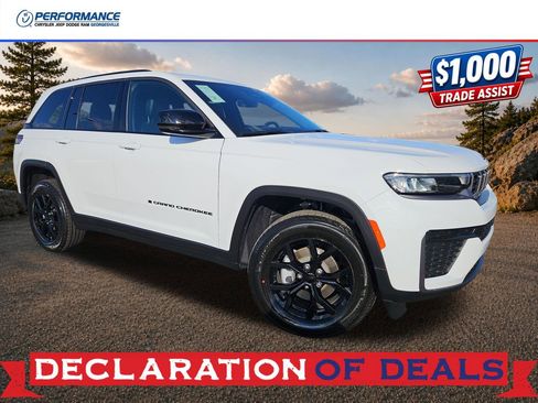 New 2026 Jeep Grand Cherokee Altitude AWD/4WD image 1