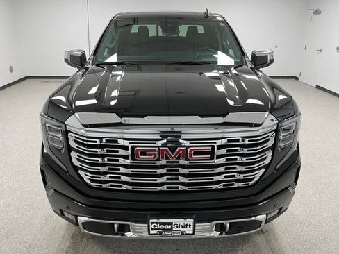 Used 2024 GMC Sierra 1500 Denali w/ Denali Reserve Package AWD/4WD image 3