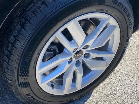 Used 2023 Audi Q5 2.0T Premium w/ Convenience Package image 20