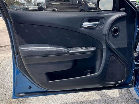 Used 2022 Dodge Charger R/T w/ Blacktop Package RWD image 17