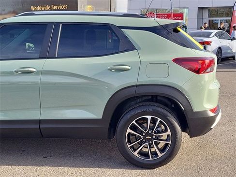 Used 2025 Chevrolet TrailBlazer LT w/ LT Cold Weather Package image 6