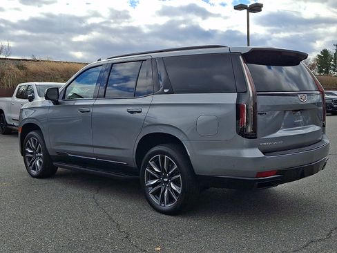 Used 2023 Cadillac Escalade Sport Platinum image 4