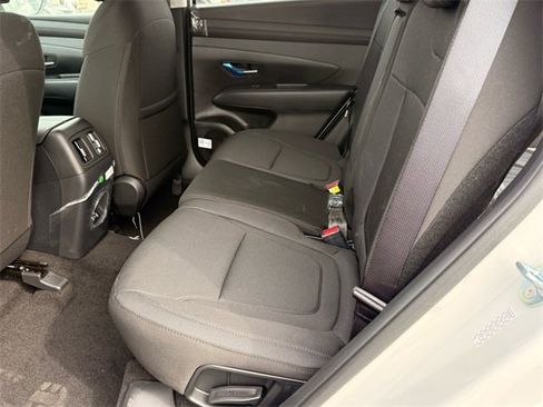Certified 2025 Hyundai Tucson SEL image 6