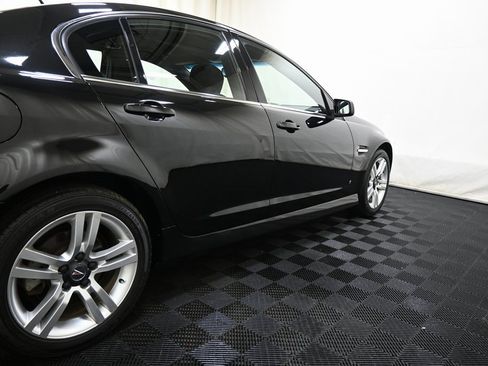 Used 2008 Pontiac G8 image 10