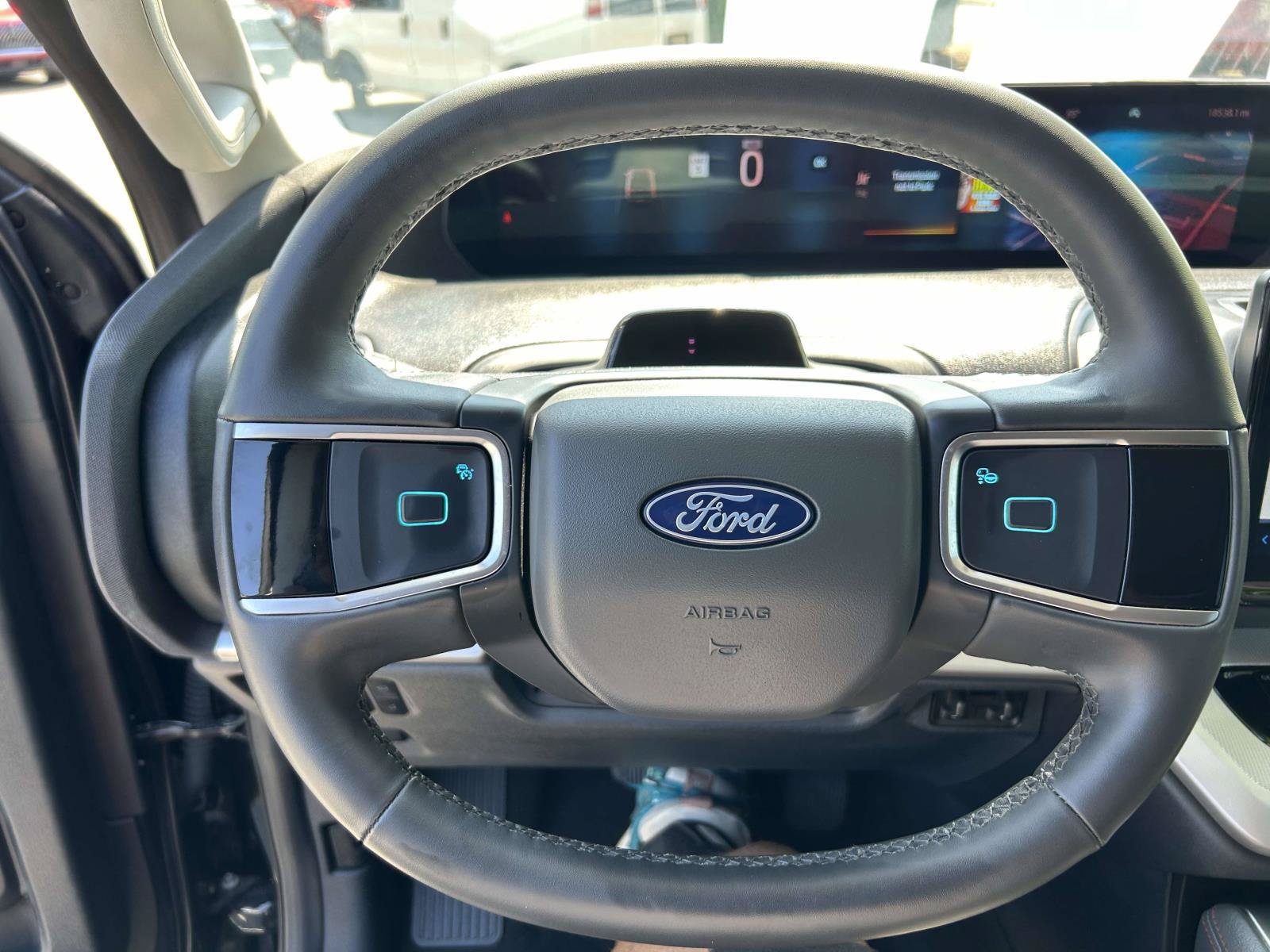 Used 2025 Ford Expedition Active RWD image 34