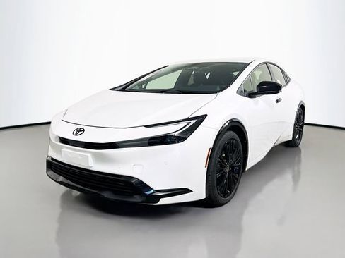 New 2026 Toyota Prius Plug-In Hybrid image 7