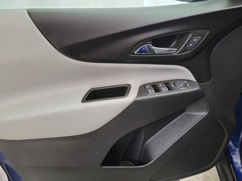 Used 2023 Chevrolet Equinox LS image 16