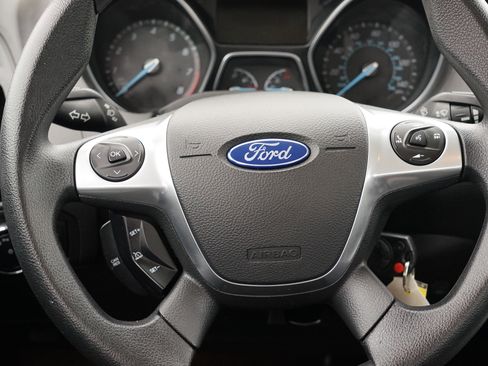 Used 2014 Ford Focus SE w/ SE Winter Package image 23