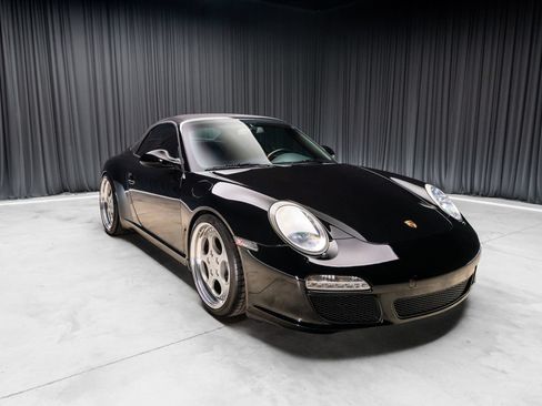 Used 2009 Porsche 911 Carrera RWD image 10