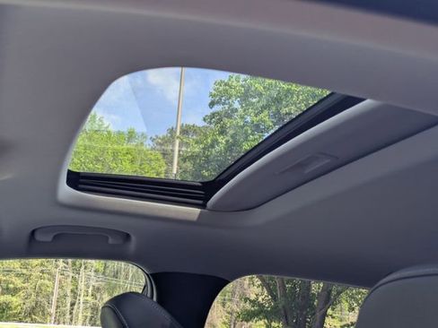 New 2026 Chevrolet Trax LT w/ Sunroof Package FWD image 11