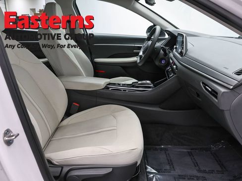 Used 2023 Hyundai Sonata SE FWD image 24