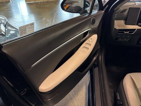 Used 2025 Hyundai Sonata SEL FWD image 15