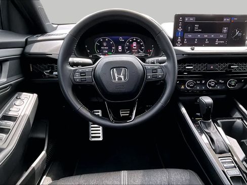 Used 2025 Honda Accord Sport image 8
