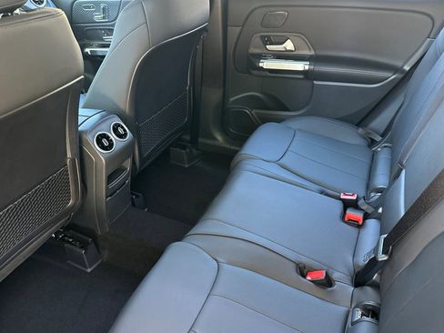 Used 2026 Mercedes-Benz GLB 250 image 21