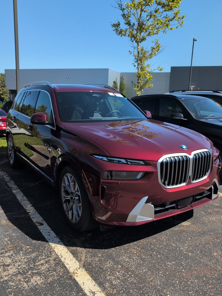 Used 2026 BMW X7 xDrive40i AWD/4WD image 5