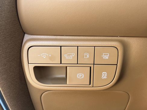 Certified 2026 Hyundai Palisade Calligraphy AWD/4WD image 28