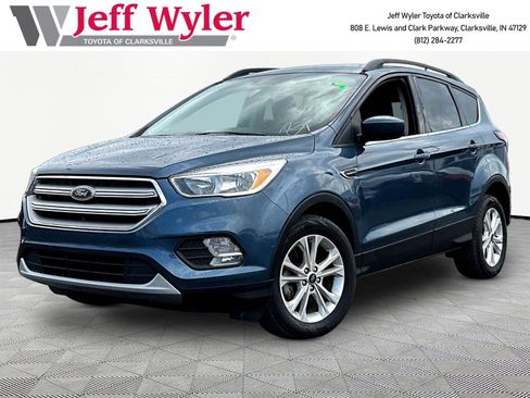 Used 2018 Ford Escape SE w/ SE Sync 3 Package FWD image 1