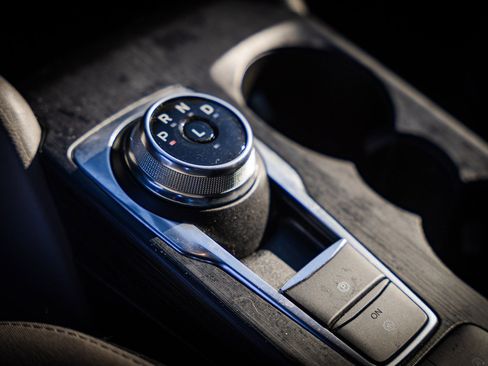 Certified 2025 Ford Escape Active image 27