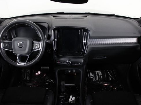 Used 2021 Volvo XC40 T5 R-Design w/ Protection Package Premier image 7