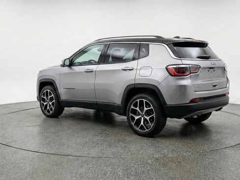 Used 2025 Jeep Compass Limited AWD/4WD image 6