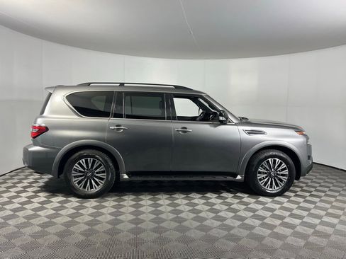 Used 2023 Nissan Armada SL w/ Midnight Edition Package image 5