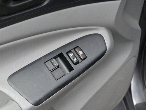 Used 2014 Toyota Tacoma 2WD Access Cab image 10