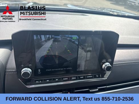 Used 2024 Mitsubishi Outlander 4WD Plug-In Hybrid image 20