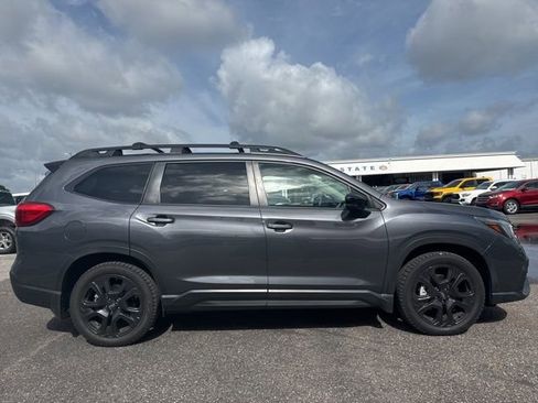 Used 2024 Subaru Ascent Onyx Edition w/ Popular Package Onyx AWD/4WD image 4