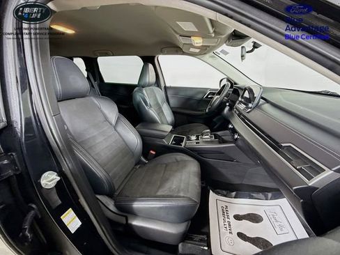 Used 2023 Mitsubishi Outlander SE image 27