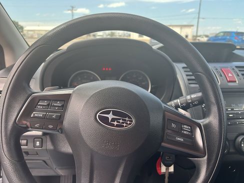 Used 2013 Subaru Crosstrek 2.0i Premium AWD/4WD image 24