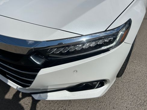 Used 2022 Honda Accord Touring image 10