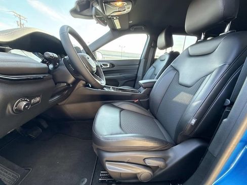 New 2026 Jeep Compass Latitude image 8