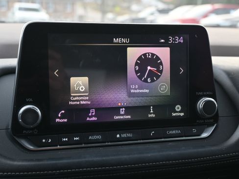 Used 2021 Nissan Rogue SV image 30