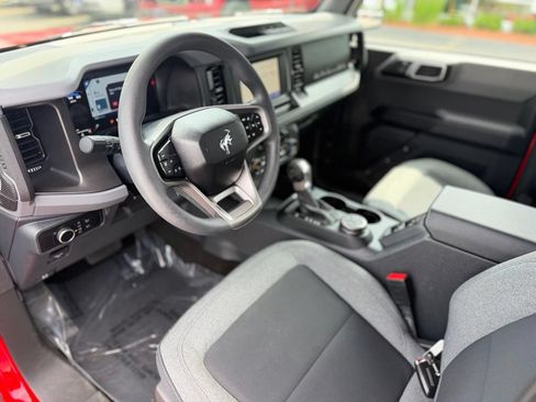 Used 2023 Ford Bronco 4-Door AWD/4WD image 16