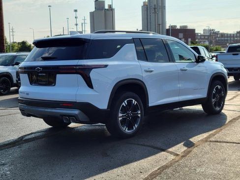 New 2027 Chevrolet Traverse LT w/ Sun and Wheel Package AWD/4WD image 2