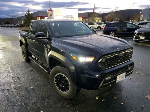 New 2025 Toyota Tacoma TRD Off-Road image 1