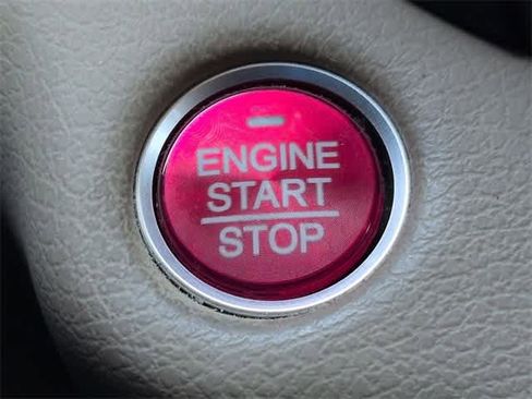 Certified 2018 Acura MDX FWD w/ Technology Package image 40