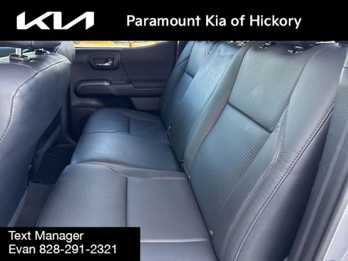 Used 2021 Toyota Tacoma TRD Off-Road image 13